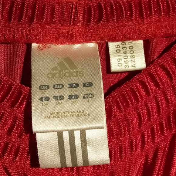 ADIDAS 2 piece lot   Boys size Large   White Soccer Tee   Red poly shorts  VGC - Picture 10 of 12